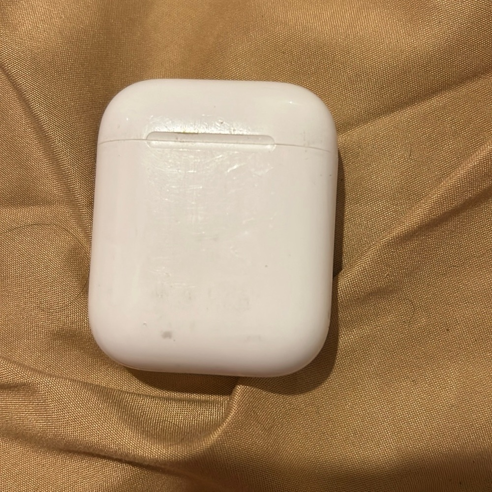 Second gen AirPods